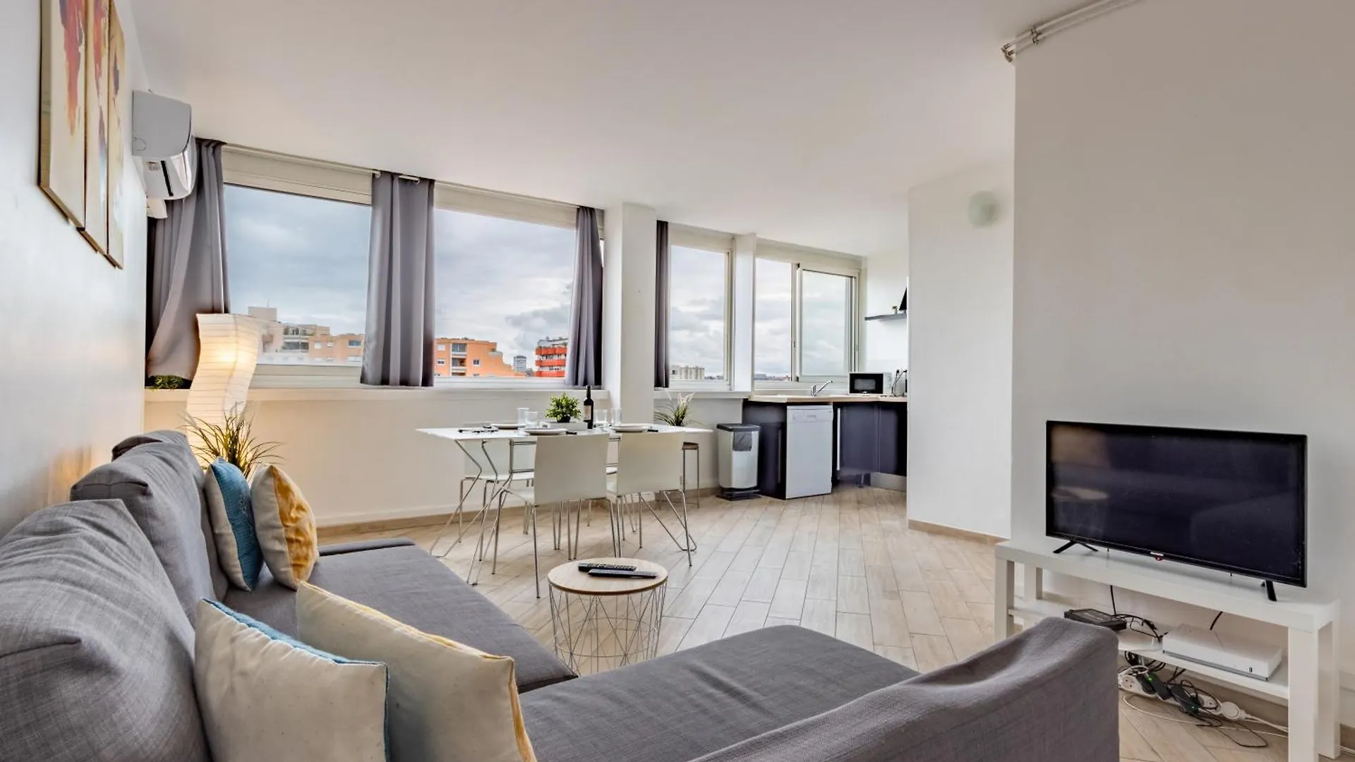 Appartamento Le Pierre Cazeneuve Chic Et Calme Tolosa